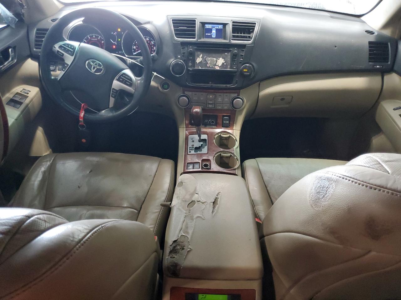 TOYOTA HIGHLANDER LIMITED