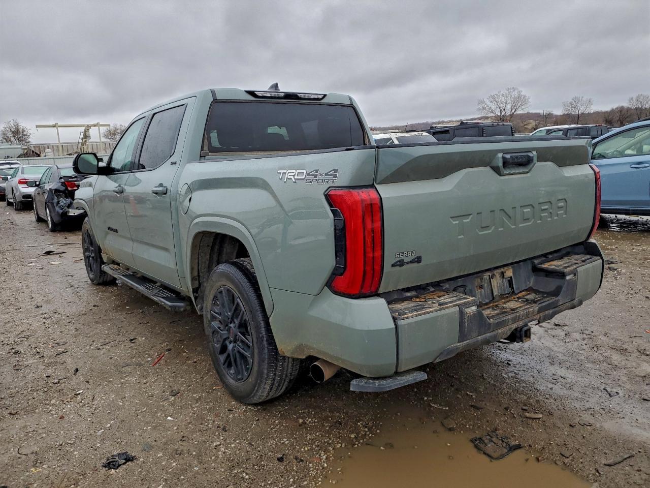 TOYOTA TUNDRA CREWMAX SR