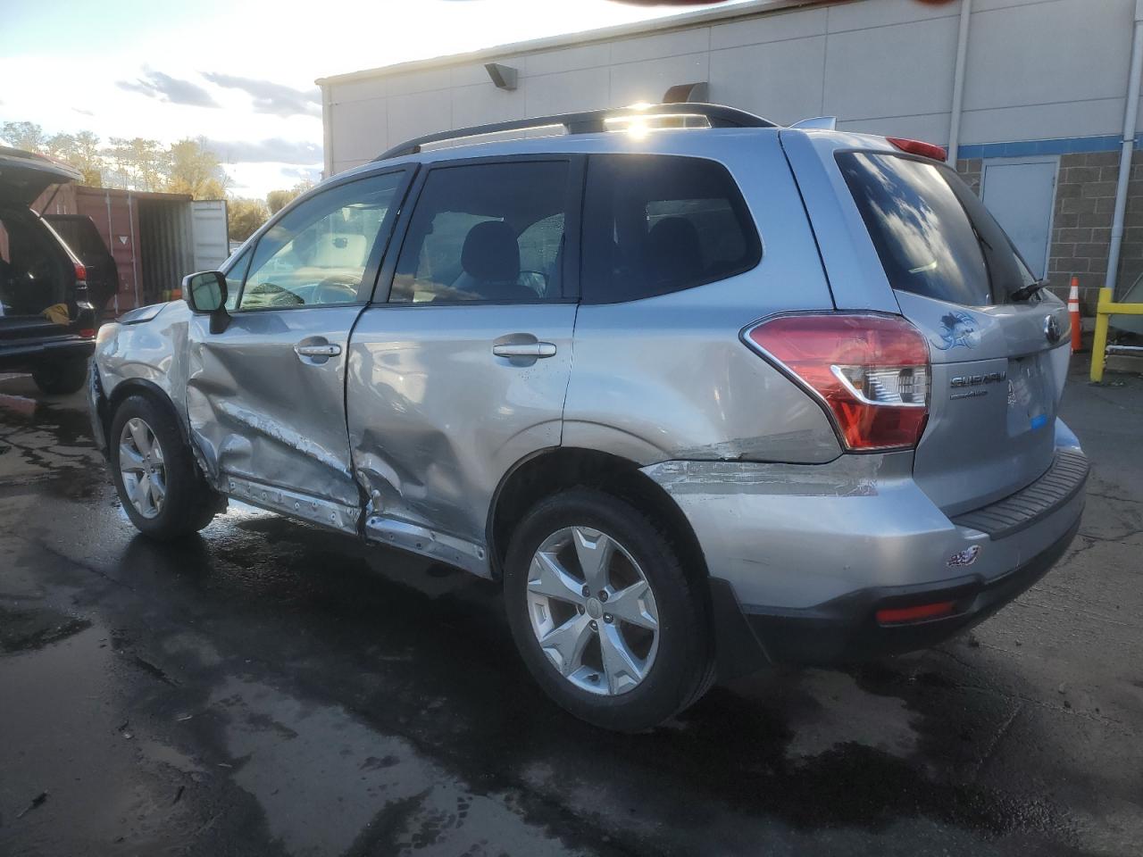 Lot #3312266781 2016 SUBARU FORESTER 2