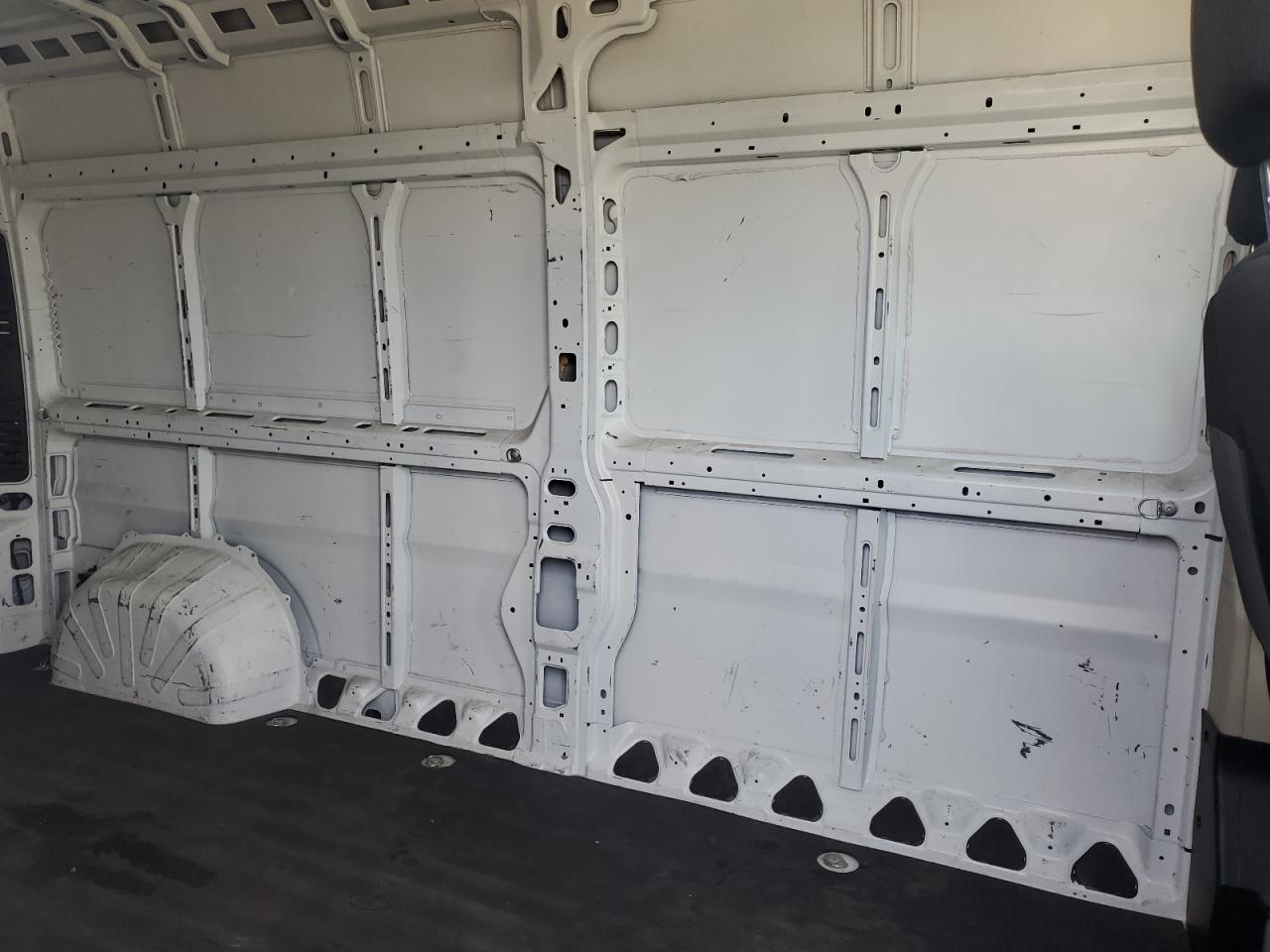 RAM PROMASTER 2500 HIGH