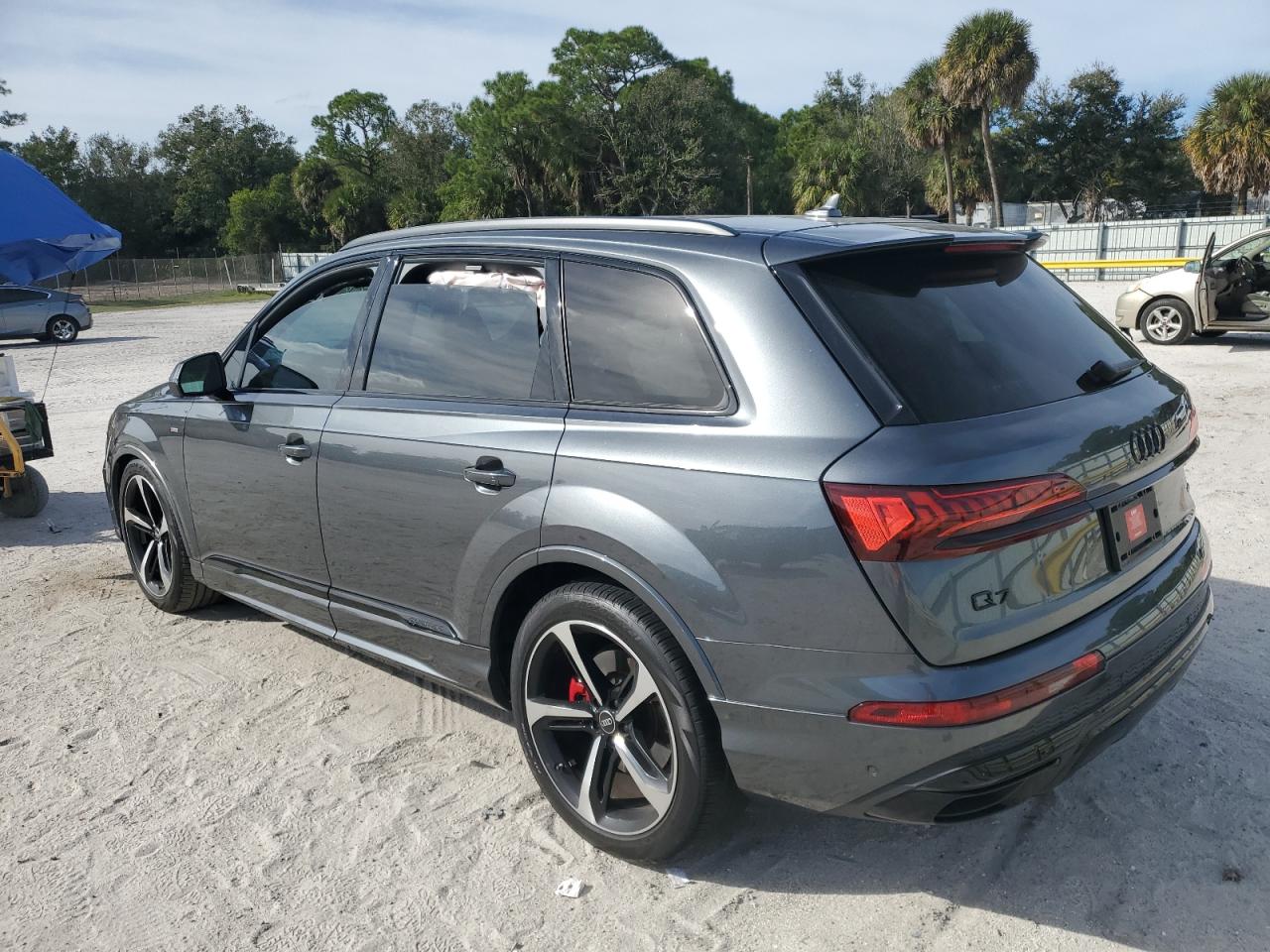 AUDI Q7 PRESTIGE S-LINE