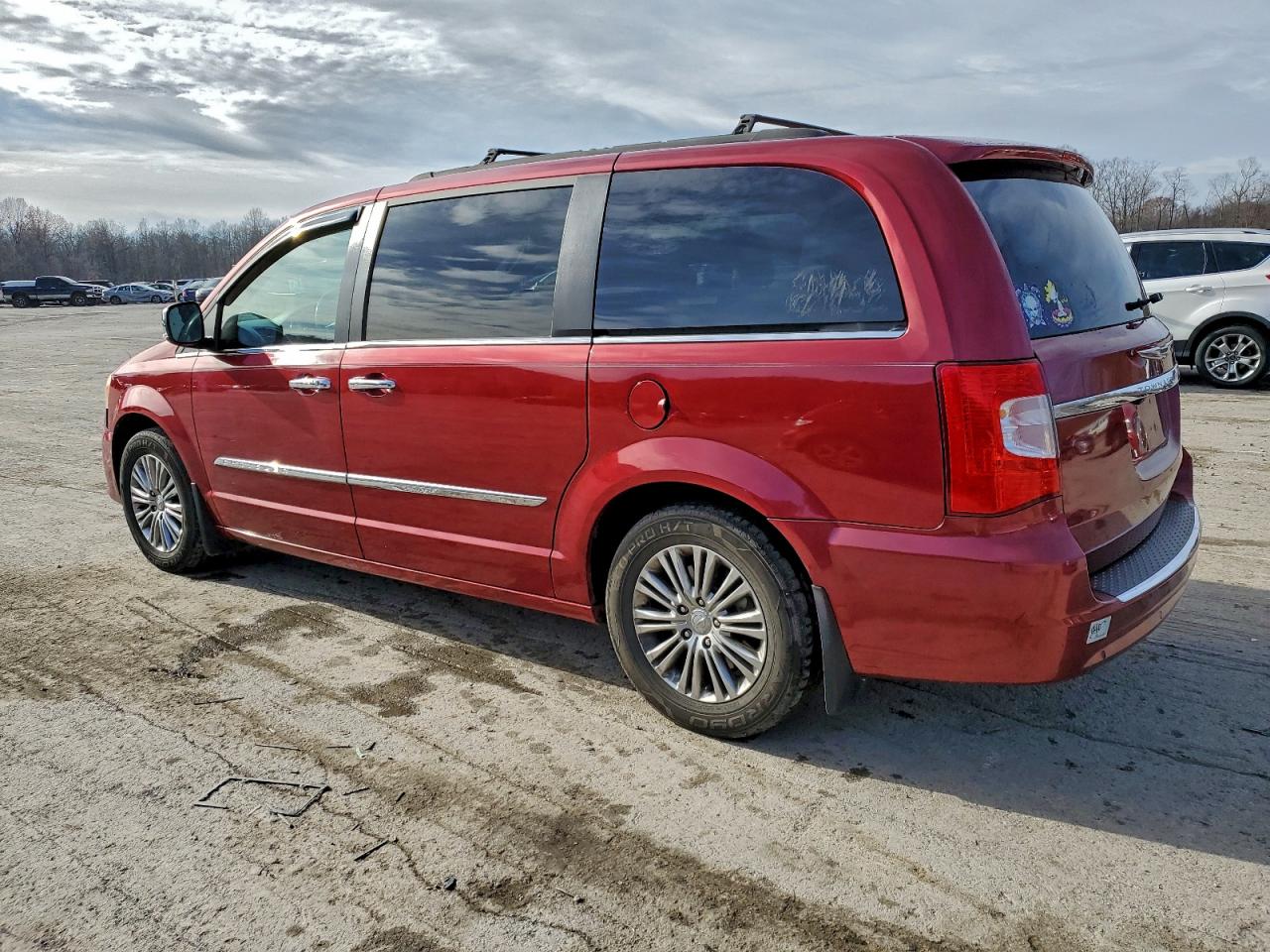 CHRYSLER TOWN & COUNTRY TOURING L