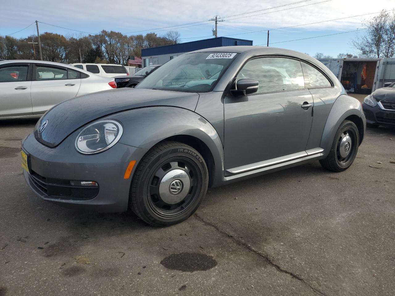 VOLKSWAGEN BEETLE
