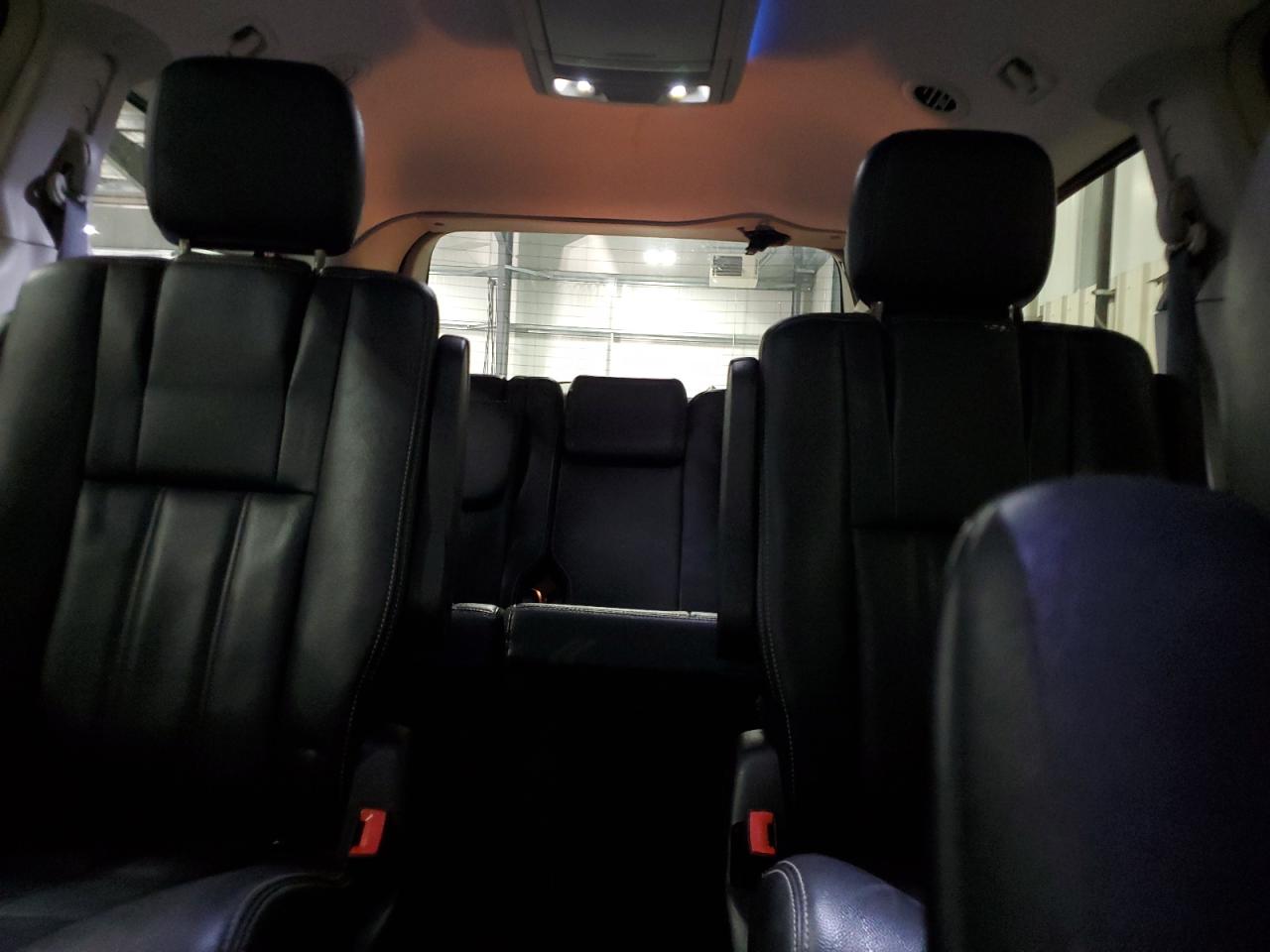 CHRYSLER TOWN & COUNTRY TOURING