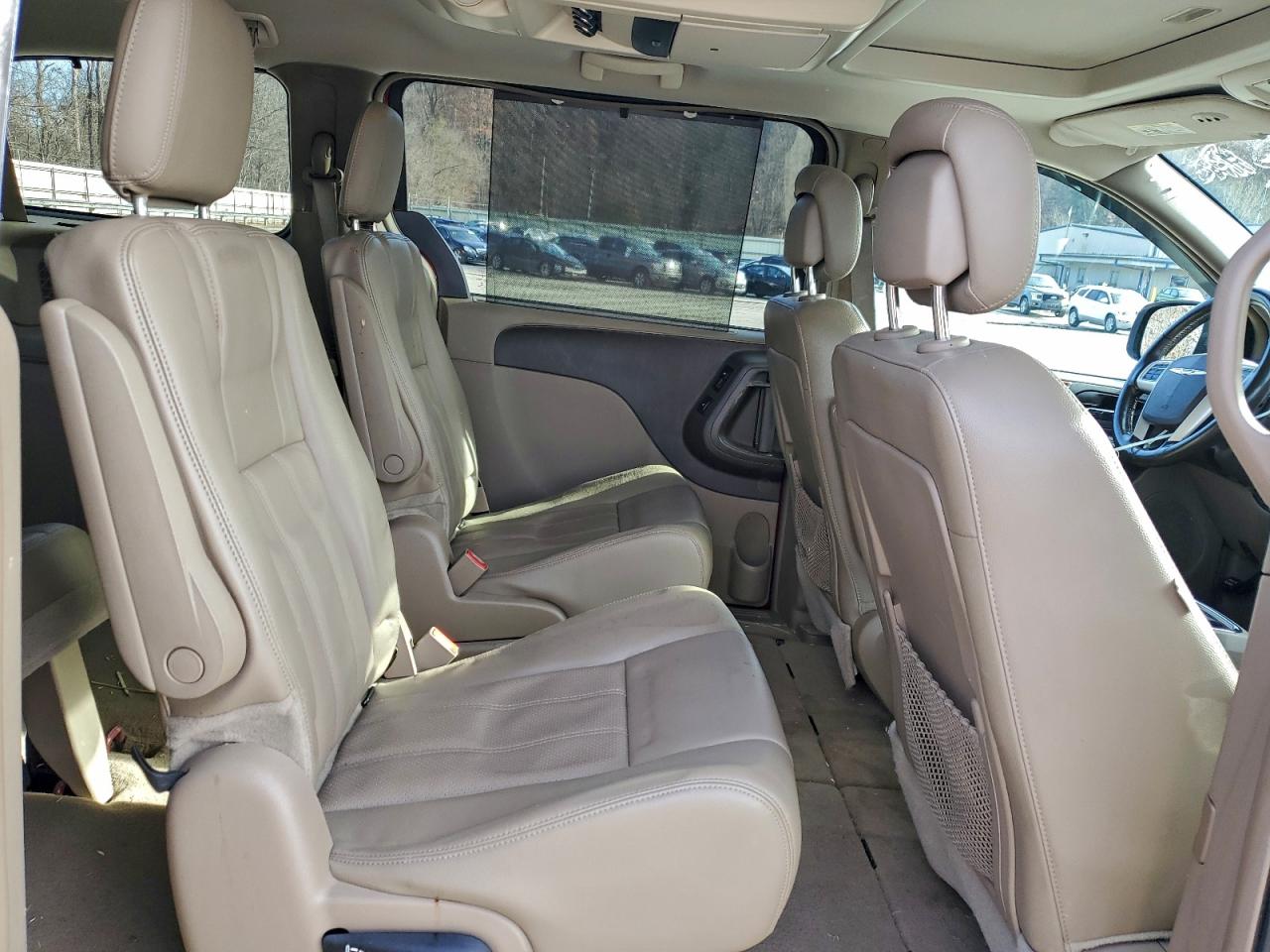 CHRYSLER TOWN & COUNTRY TOURING L