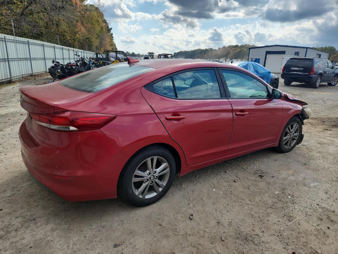 HYUNDAI ELANTRA SE