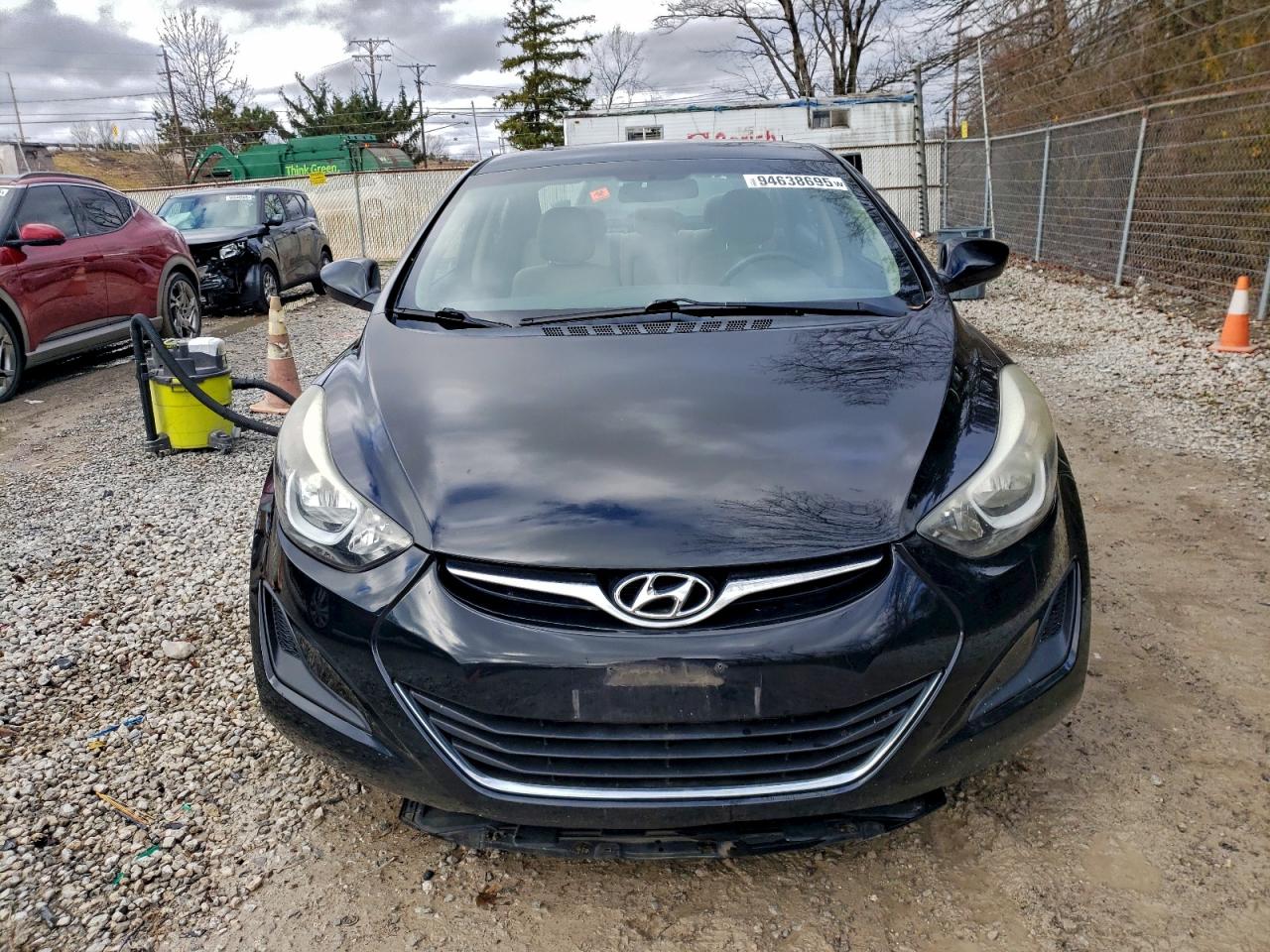 HYUNDAI ELANTRA SE