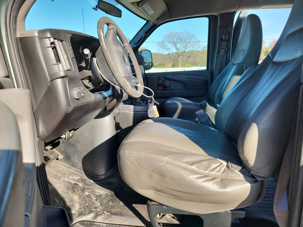 CHEVROLET EXPRESS LS