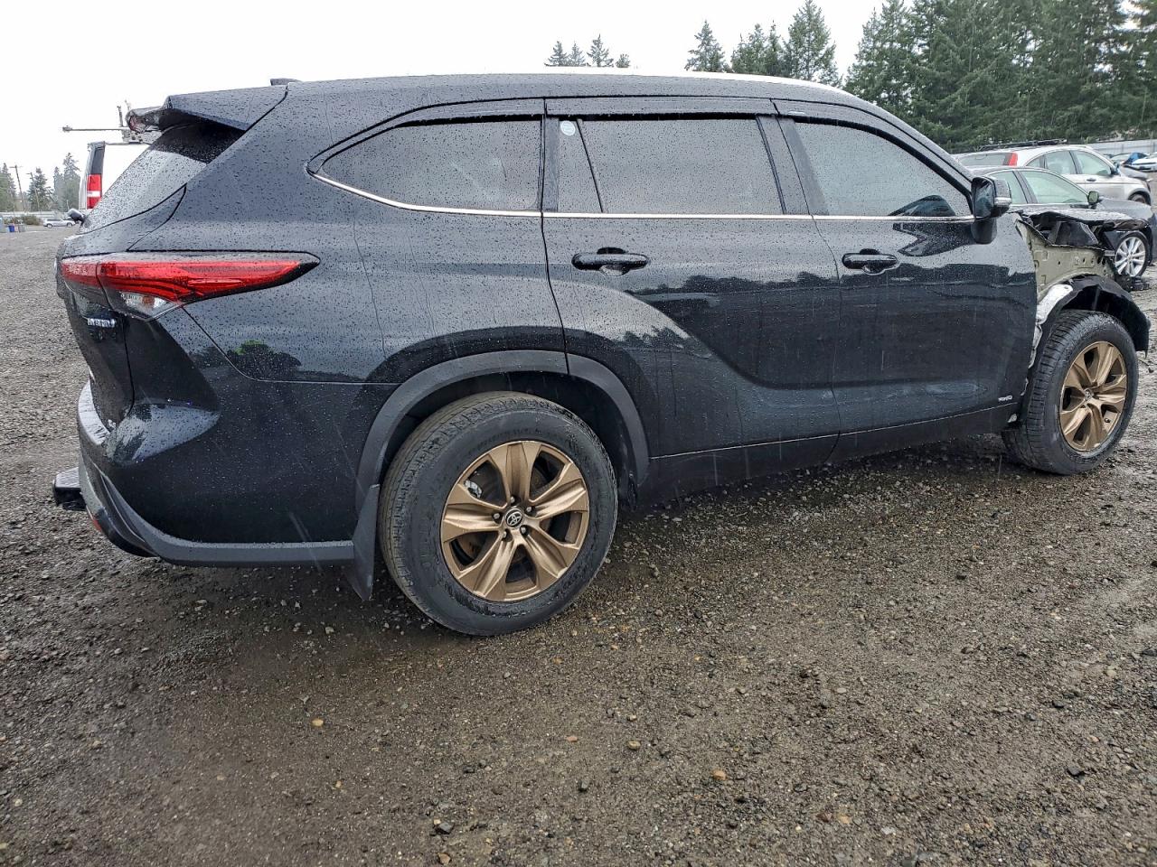 TOYOTA HIGHLANDER HYBRID BRONZE EDITION