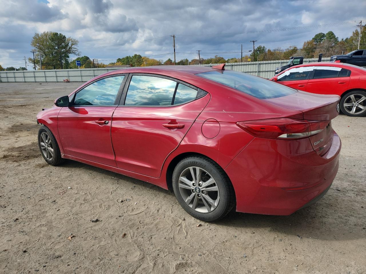 HYUNDAI ELANTRA SE