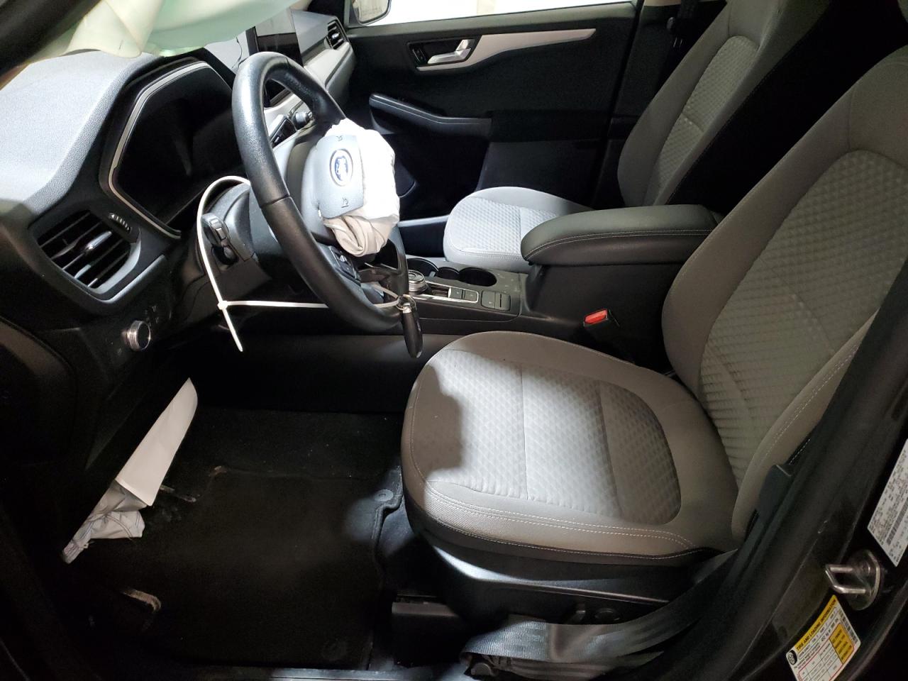 FORD ESCAPE SE SPORT