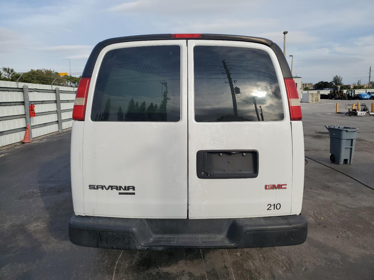 GMC SAVANA G2500