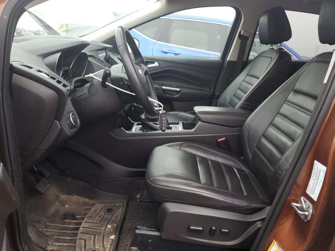 FORD ESCAPE TITANIUM