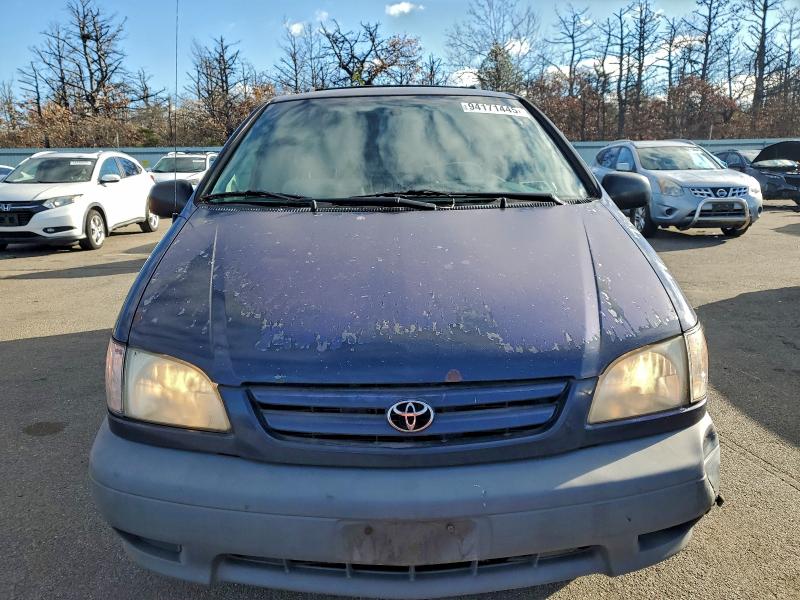 2003 TOYOTA SIENNA LE #3296230483