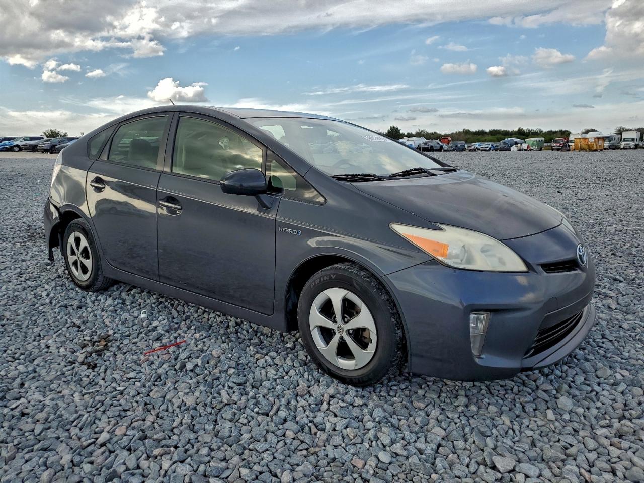 Lot #3311582792 2015 TOYOTA PRIUS