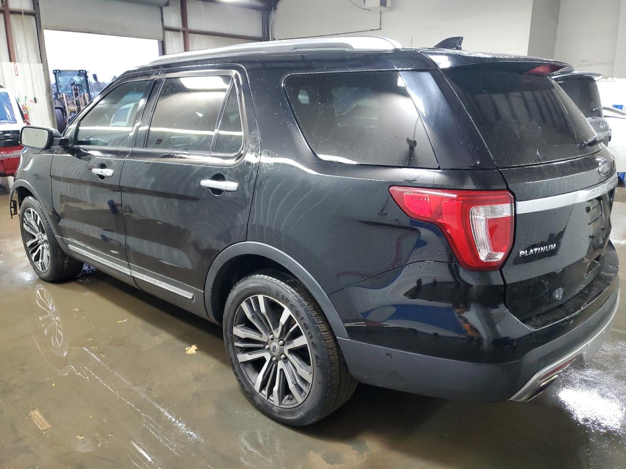FORD EXPLORER PLATINUM