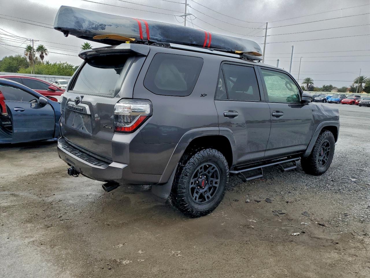 TOYOTA 4RUNNER SR5
