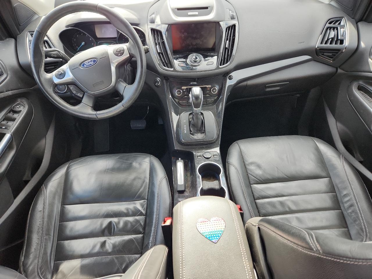 FORD ESCAPE TITANIUM