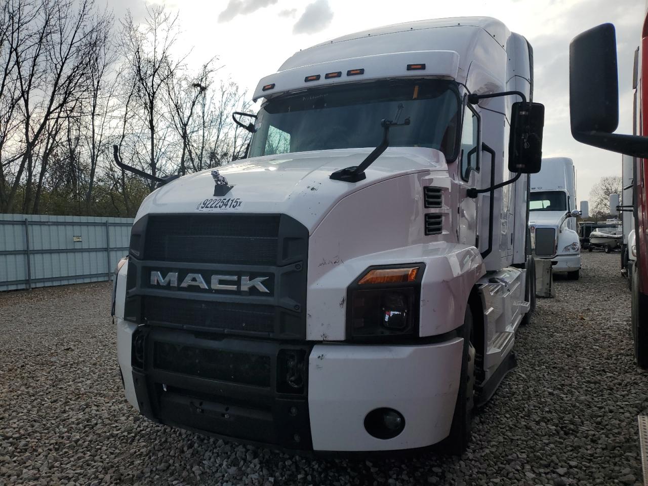 Lot #3291166961 2022 MACK ANTHEM