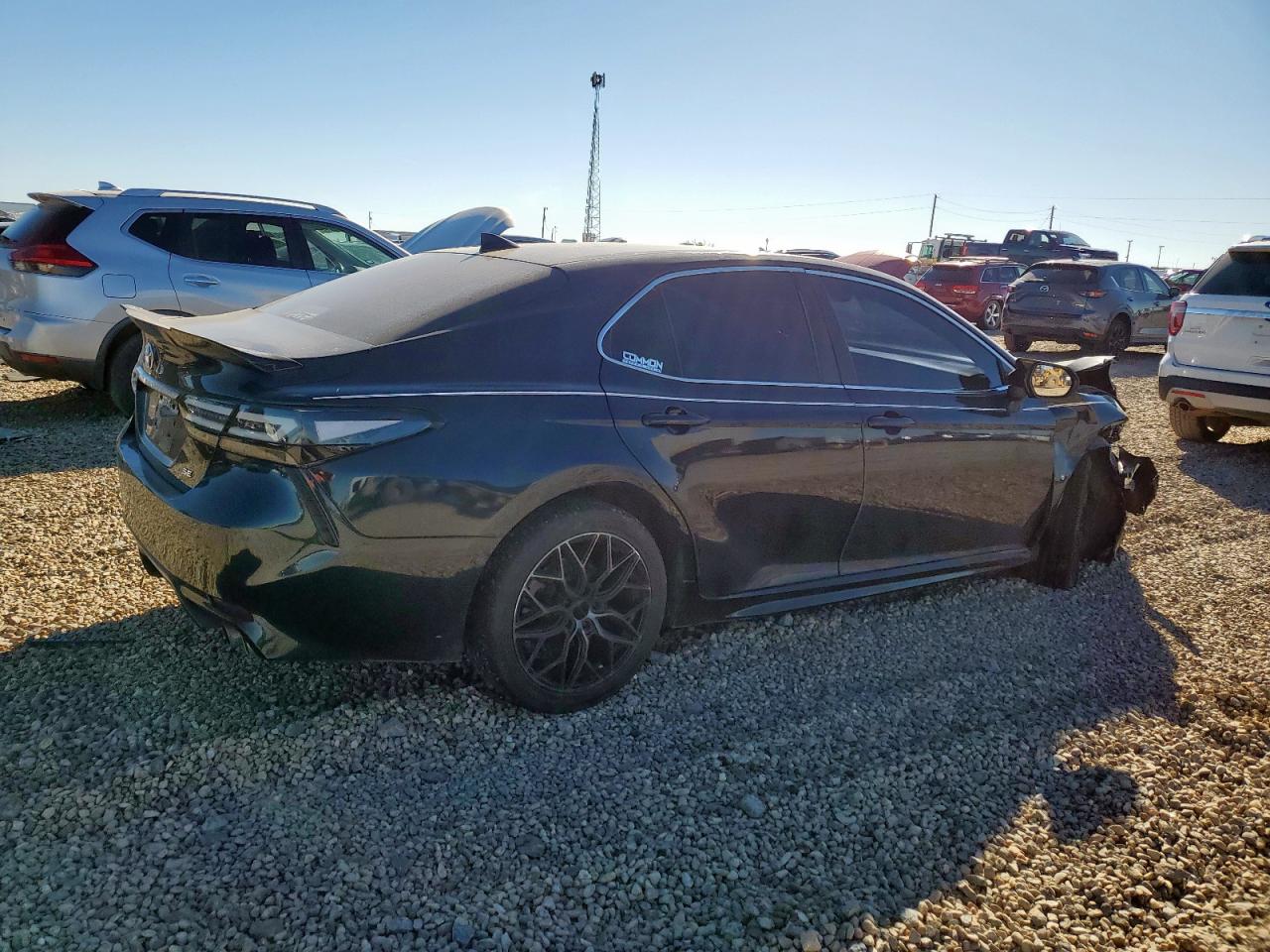 Lot #3317101983 2019 TOYOTA CAMRY L