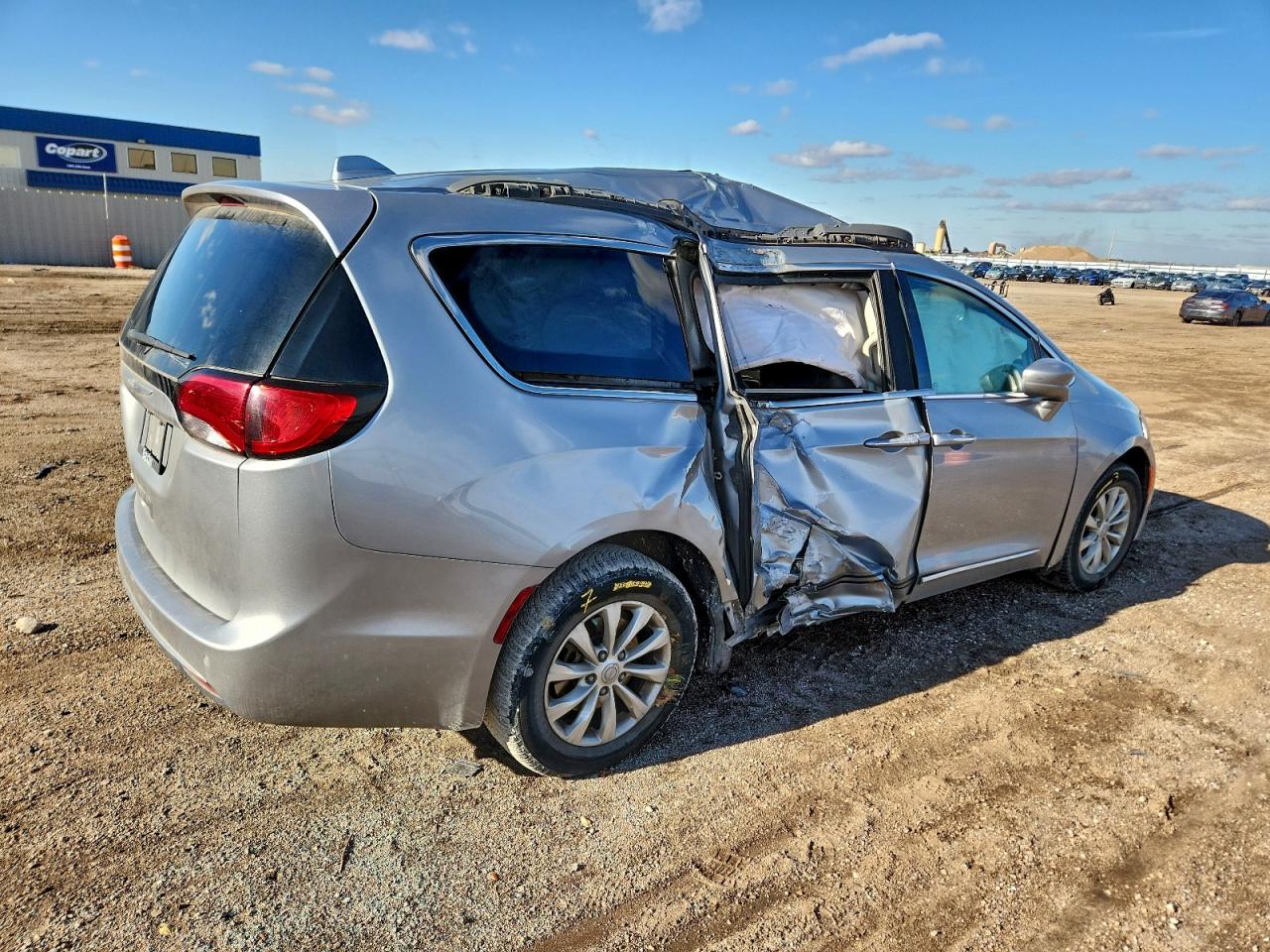 CHRYSLER PACIFICA TOURING L