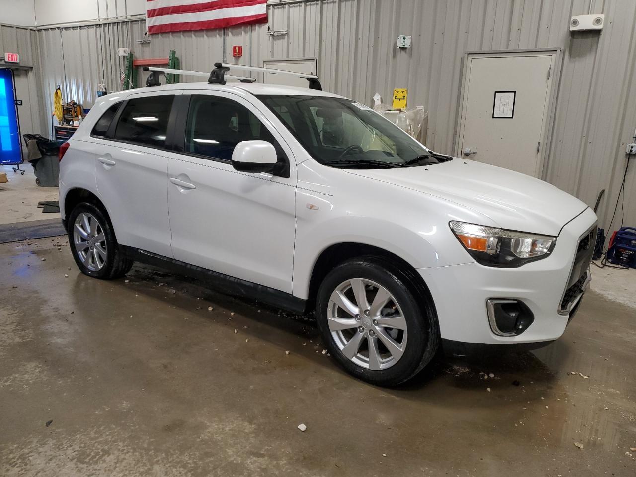 MITSUBISHI OUTLANDER ES