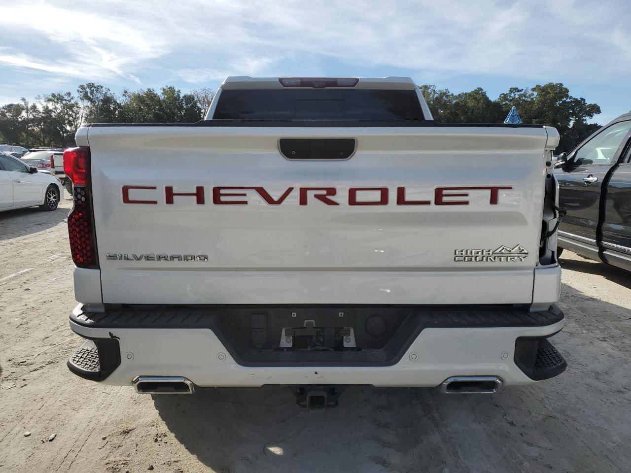 CHEVROLET SILVERADO K1500 HIGH COUNTRY