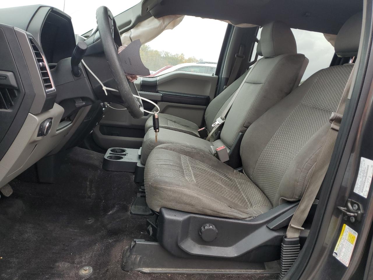 FORD F-150 SUPERCREW