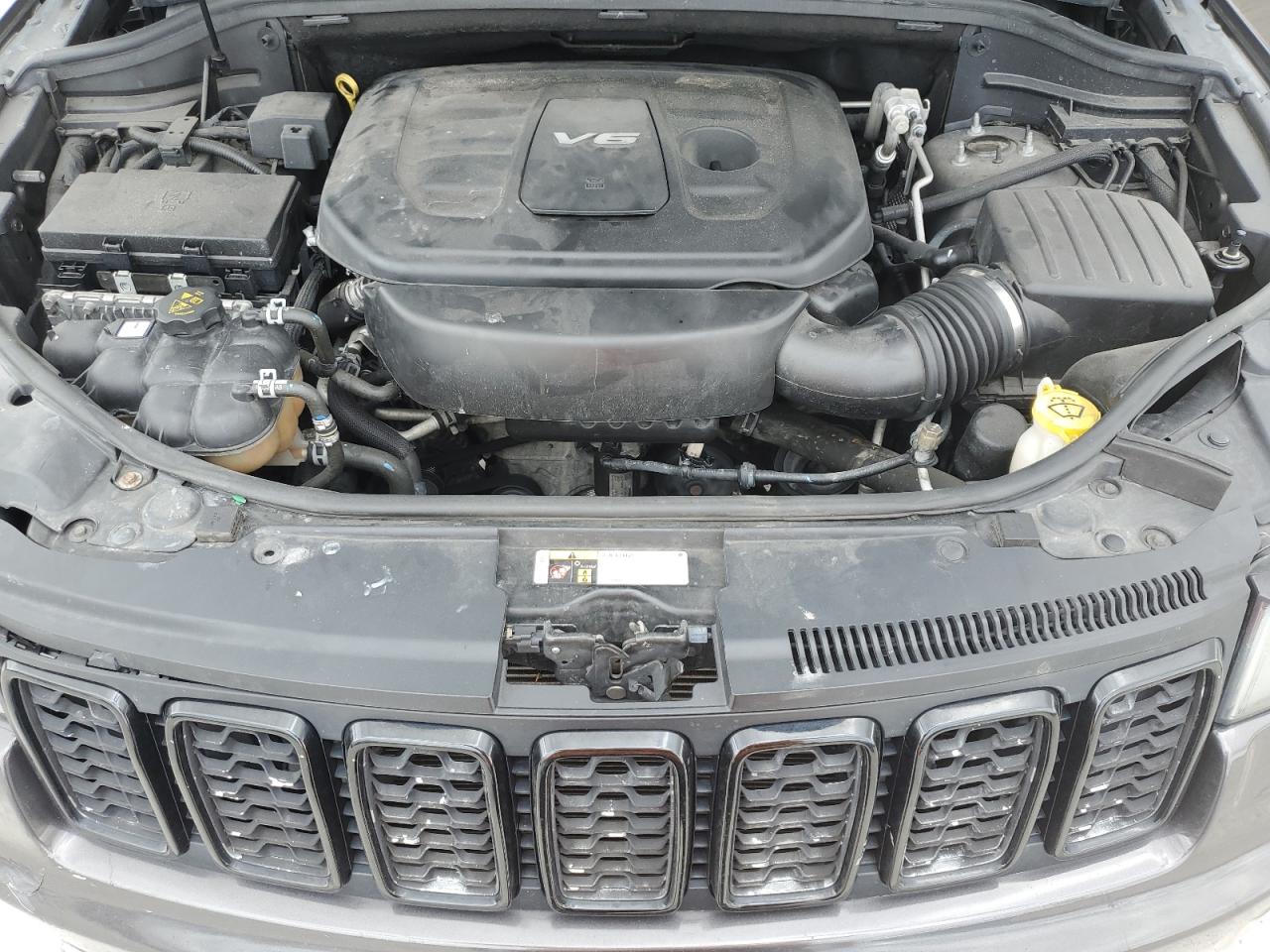 JEEP GRAND CHEROKEE LAREDO