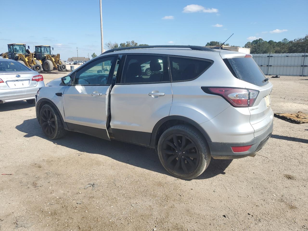 FORD ESCAPE SE