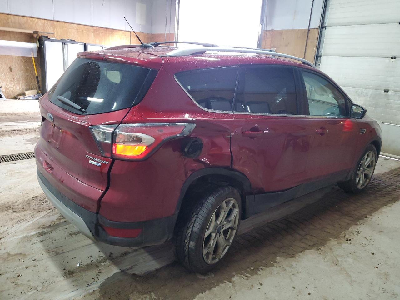 Lot #3302734097 2017 FORD ESCAPE TIT