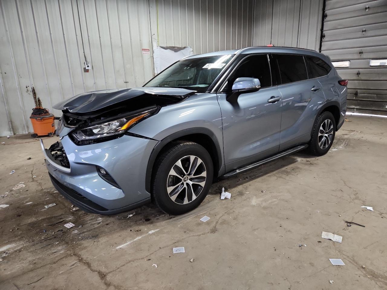 TOYOTA HIGHLANDER XLE