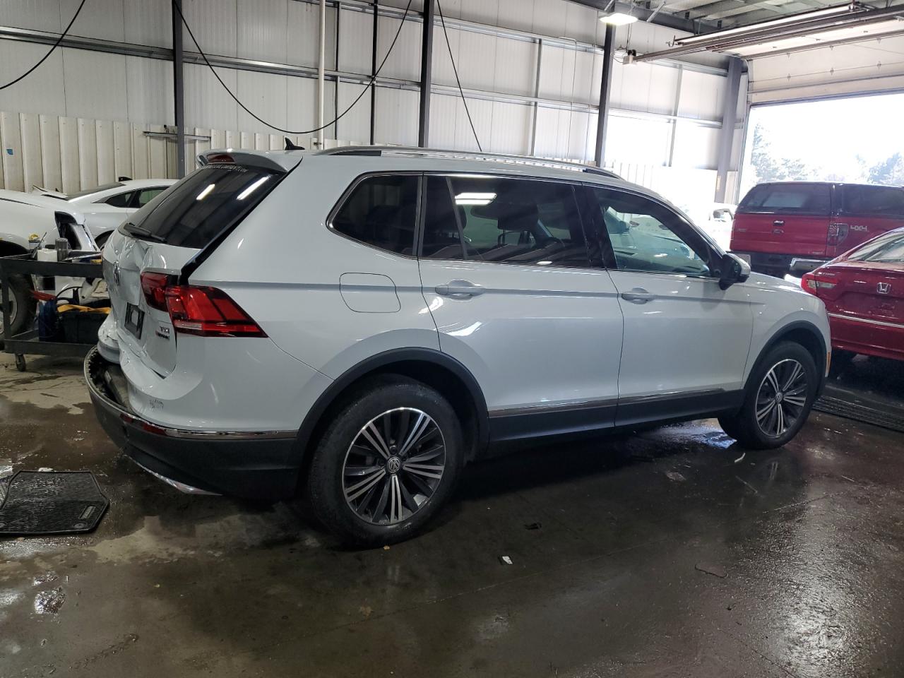 VOLKSWAGEN TIGUAN SE
