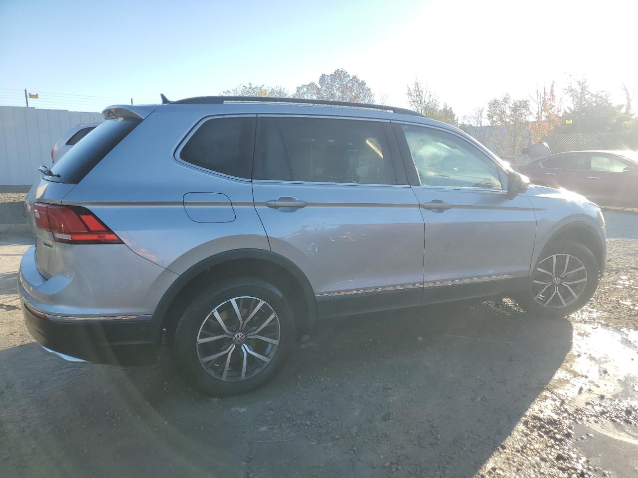 VOLKSWAGEN TIGUAN SE