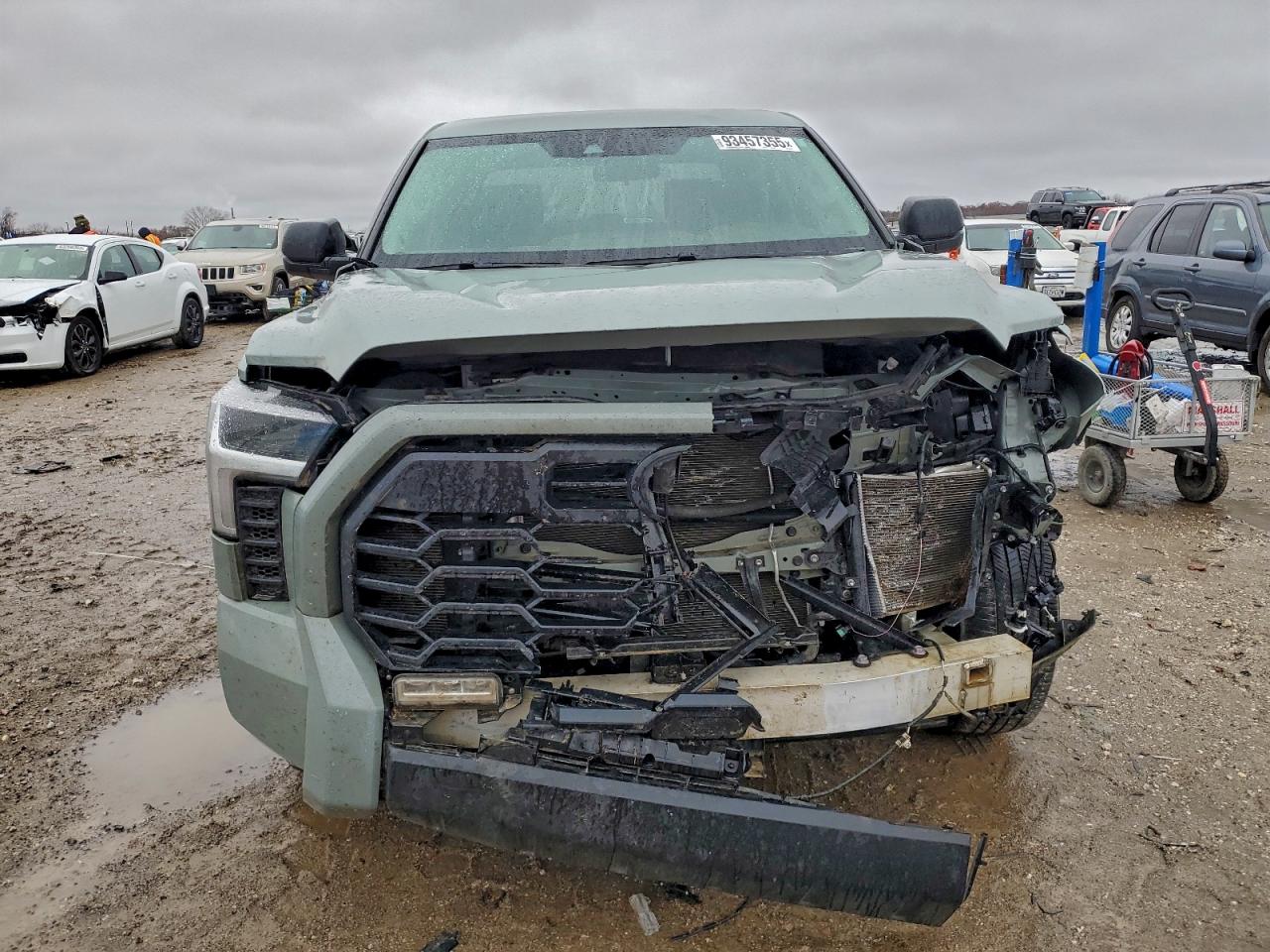 TOYOTA TUNDRA CREWMAX SR