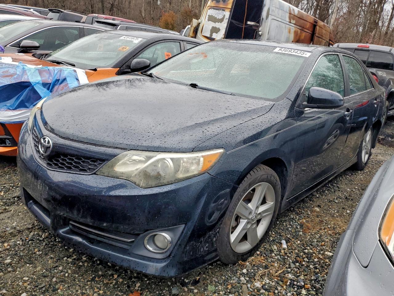 Lot #3301857017 2014 TOYOTA CAMRY L