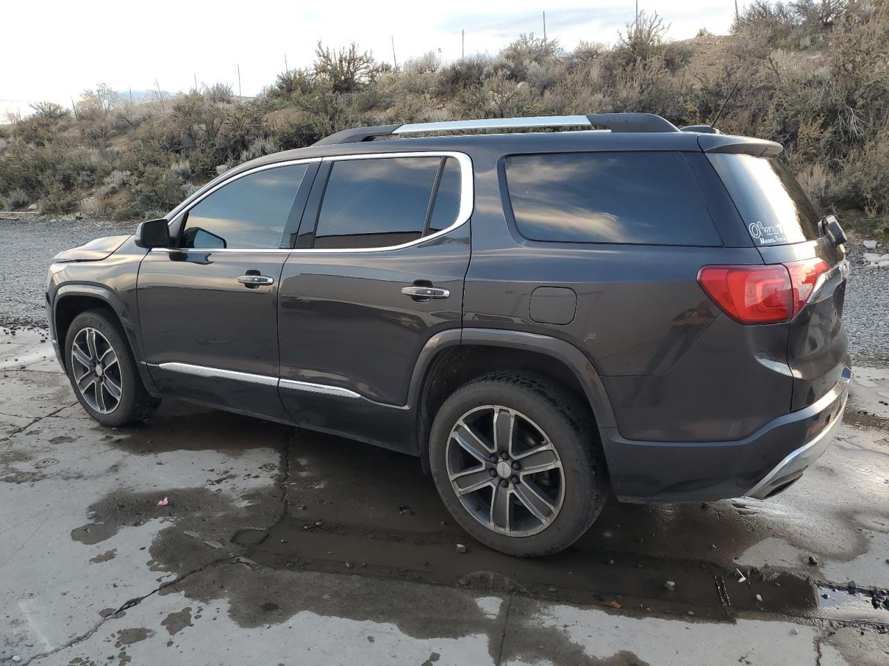 GMC ACADIA DENALI
