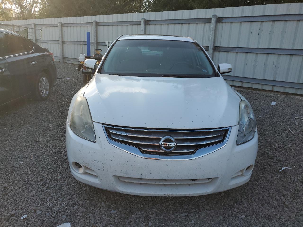 NISSAN ALTIMA BASE