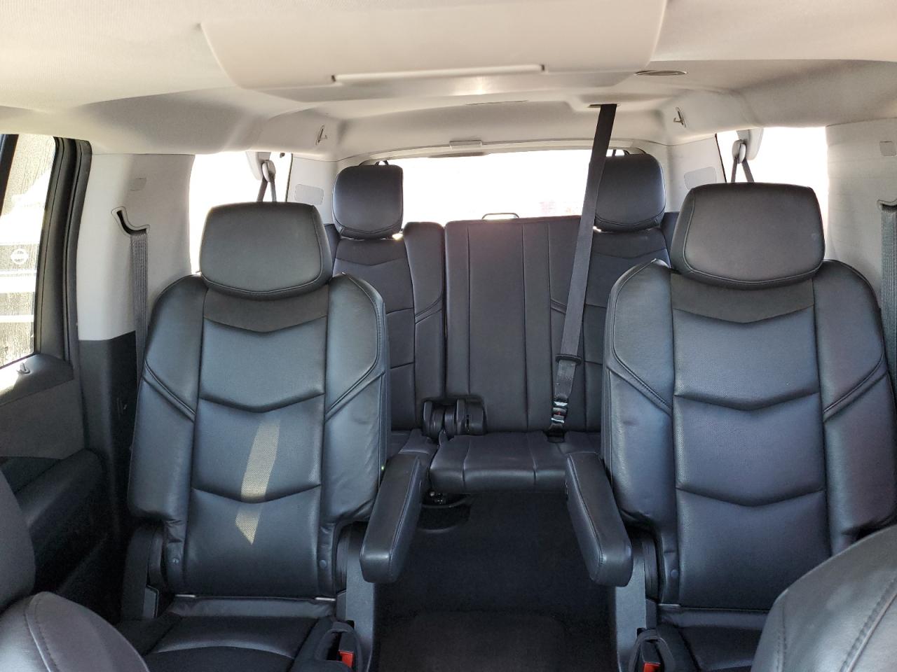 CADILLAC ESCALADE ESV PREMIUM LUXURY