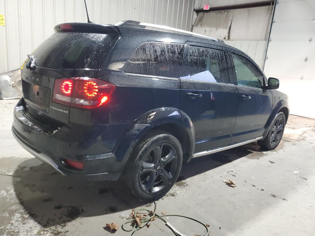 DODGE JOURNEY CROSSROAD