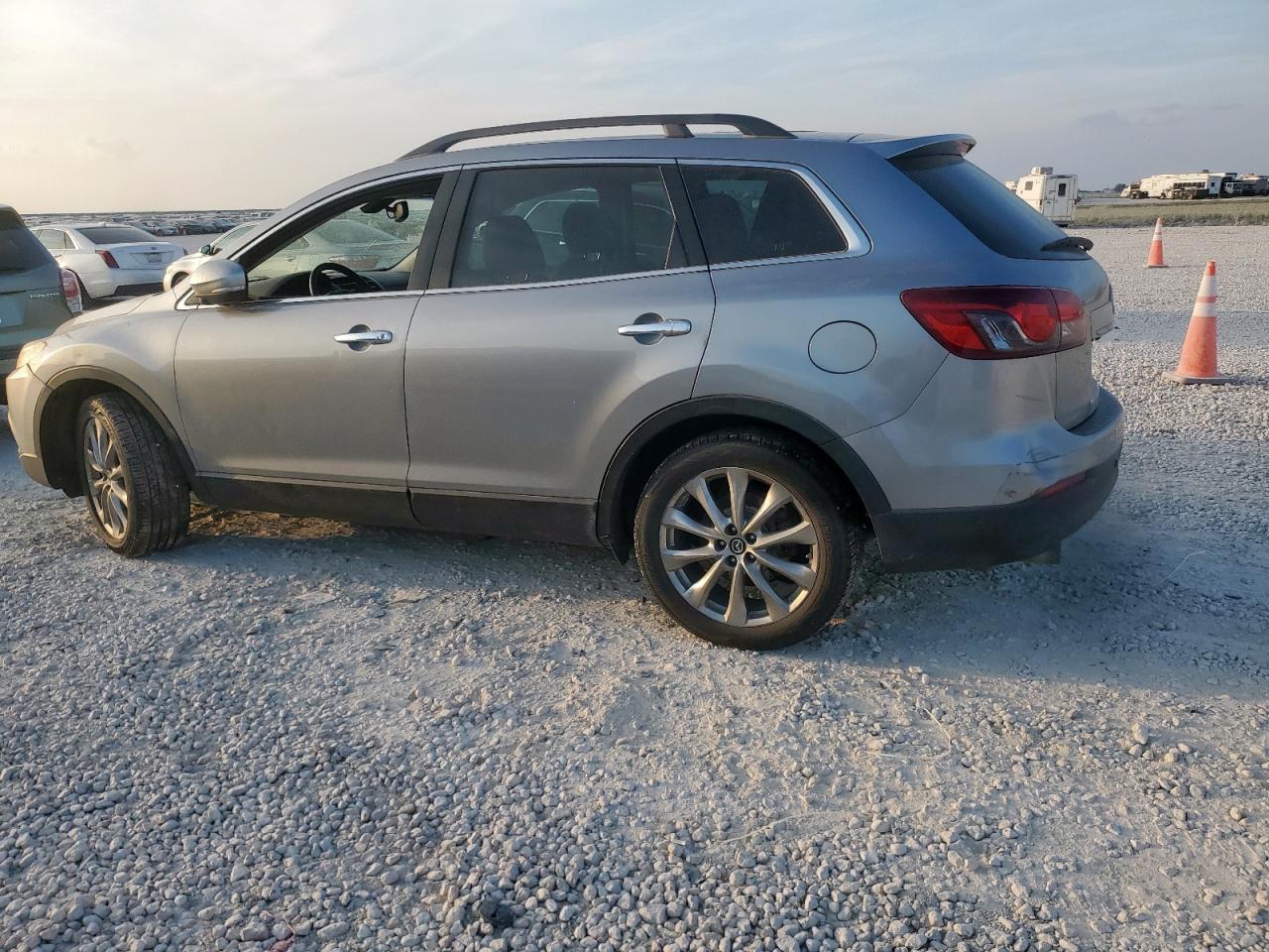 MAZDA CX-9 GRAND TOURING
