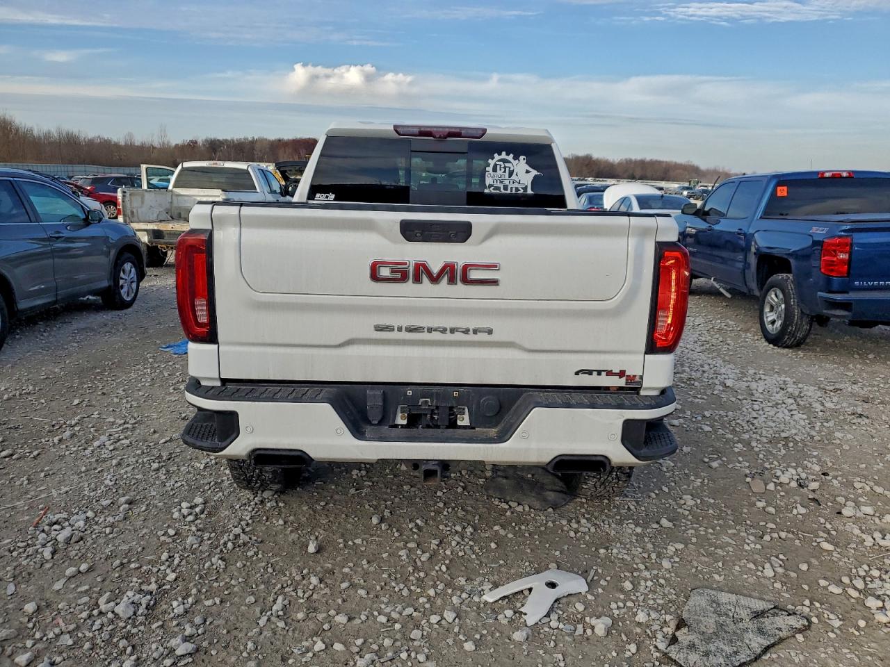 GMC SIERRA K1500 AT4