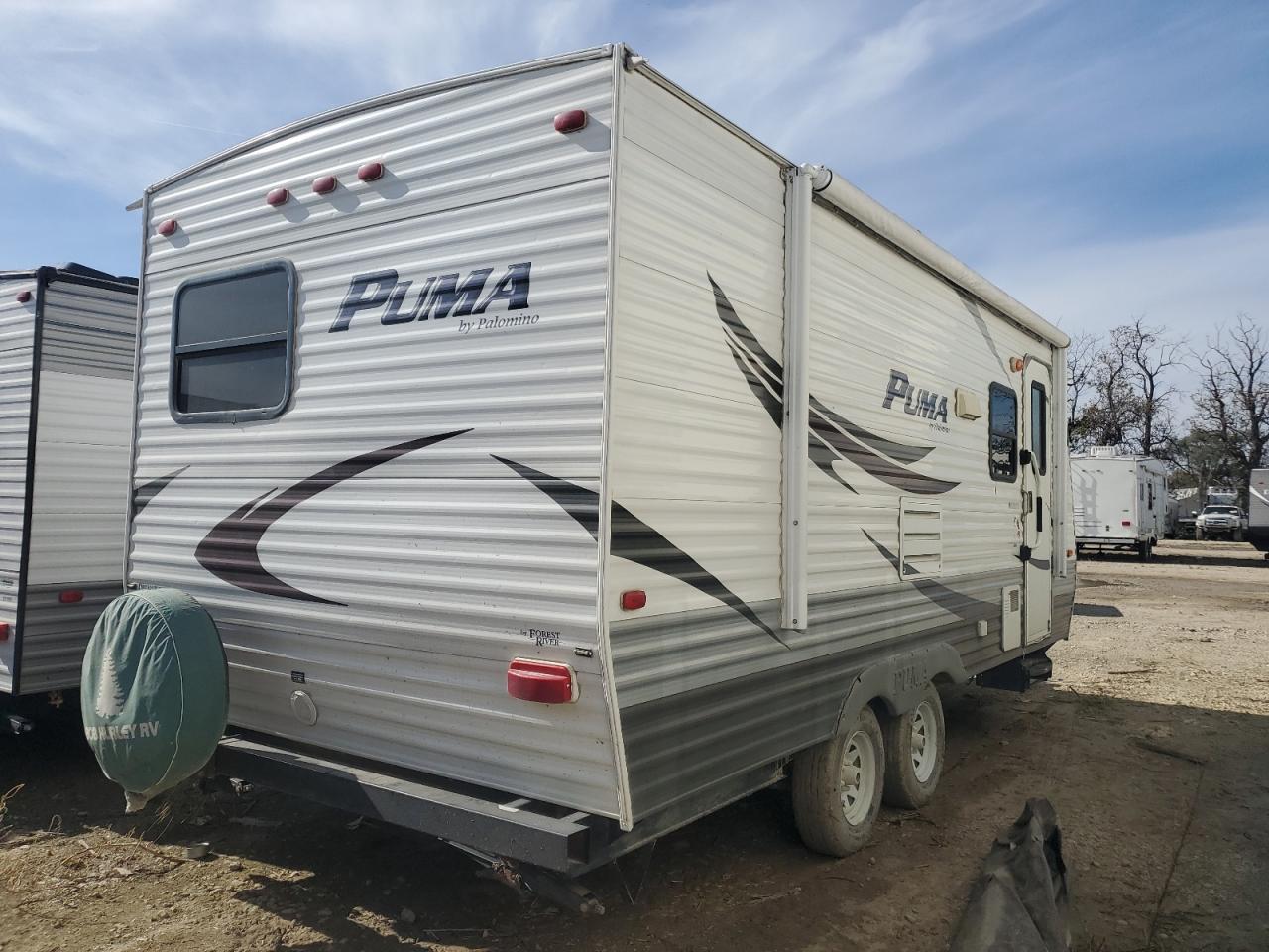 Lot #3285102401 2011 PUMA 5TH WHEEL