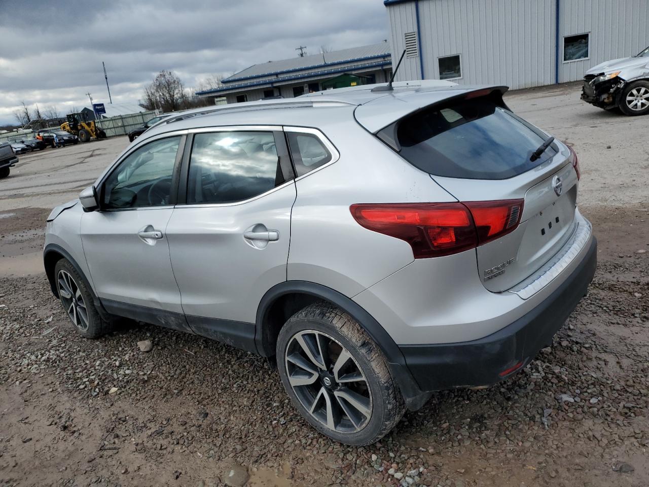 NISSAN ROGUE SPORT S