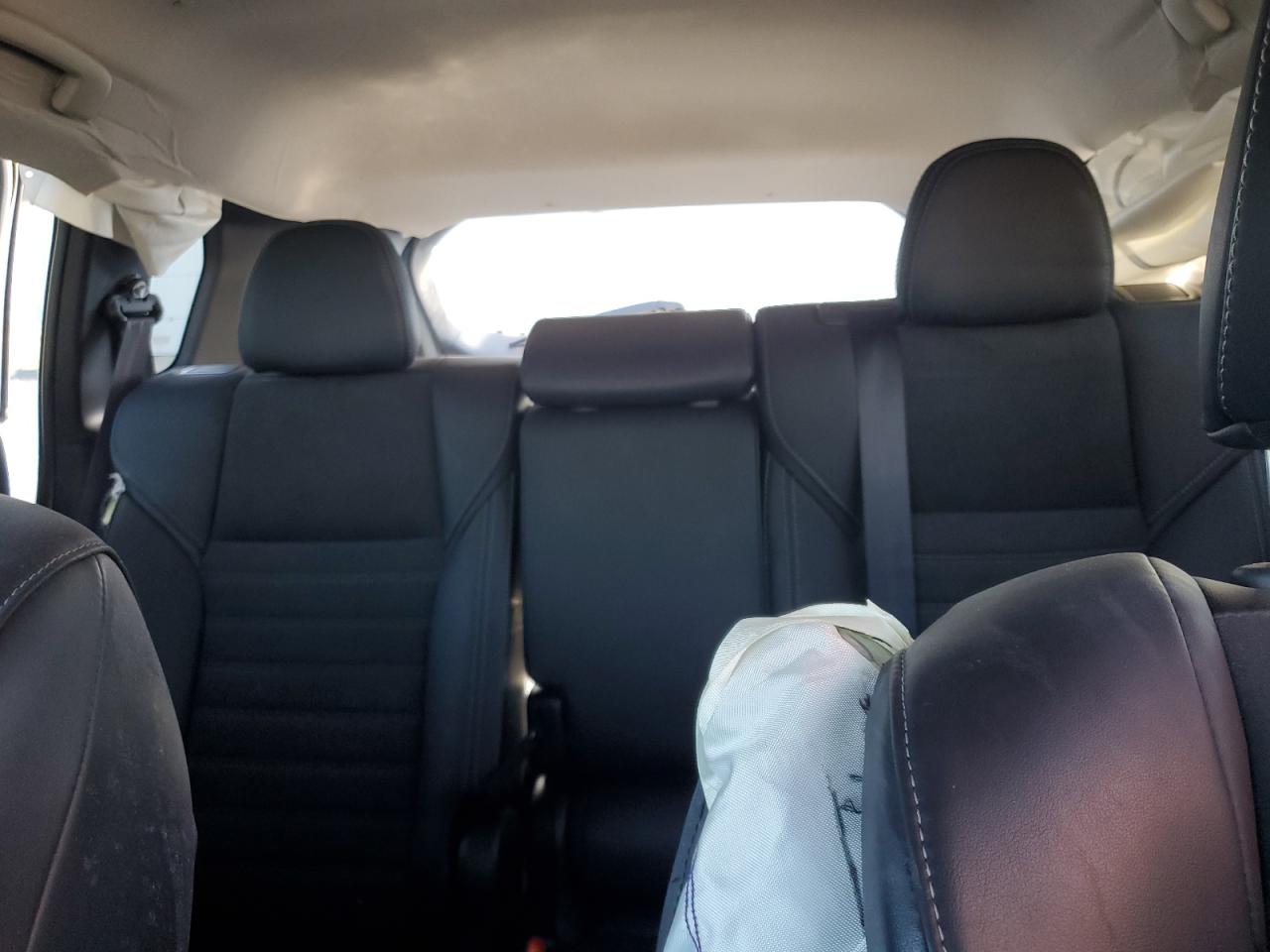 MITSUBISHI OUTLANDER SE