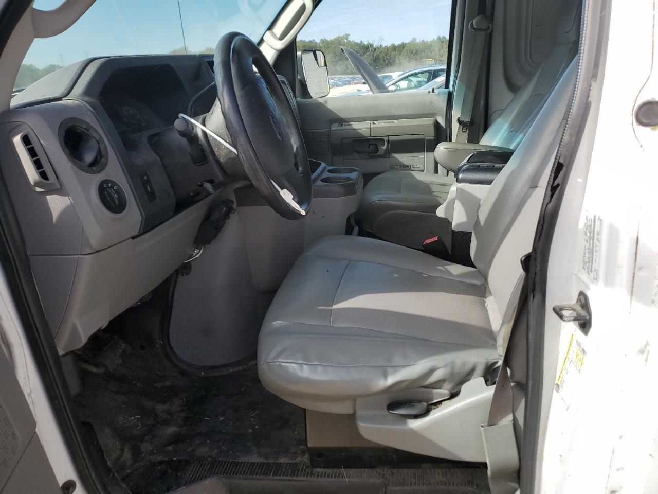 FORD ECONOLINE E150 VAN