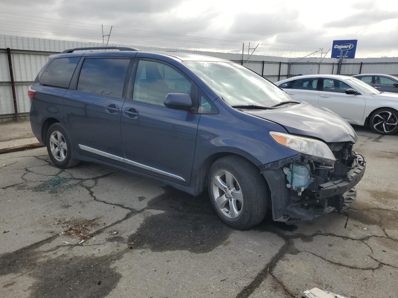 Lot #3309487646 2018 TOYOTA SIENNA LE