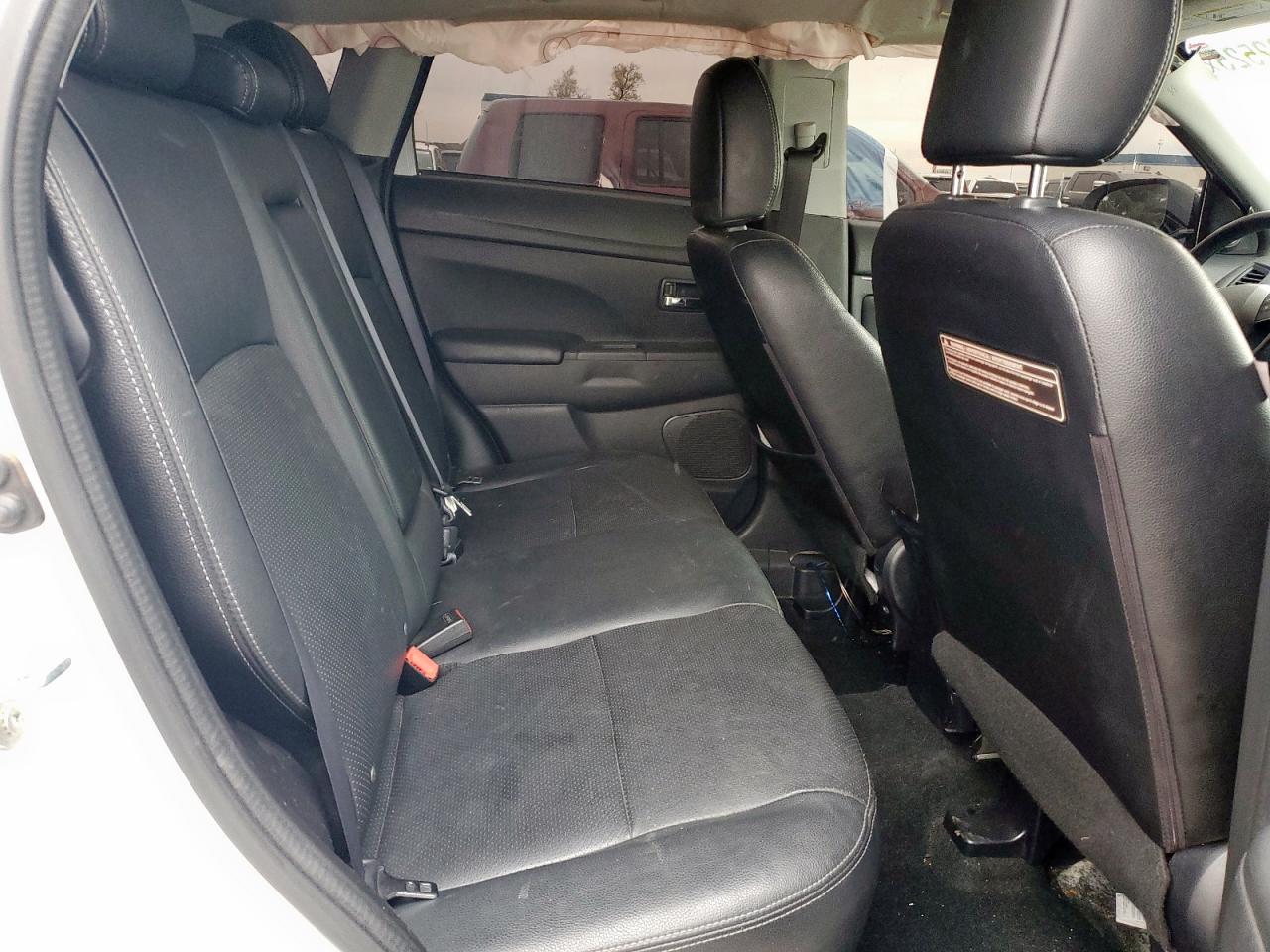 MITSUBISHI OUTLANDER SEL