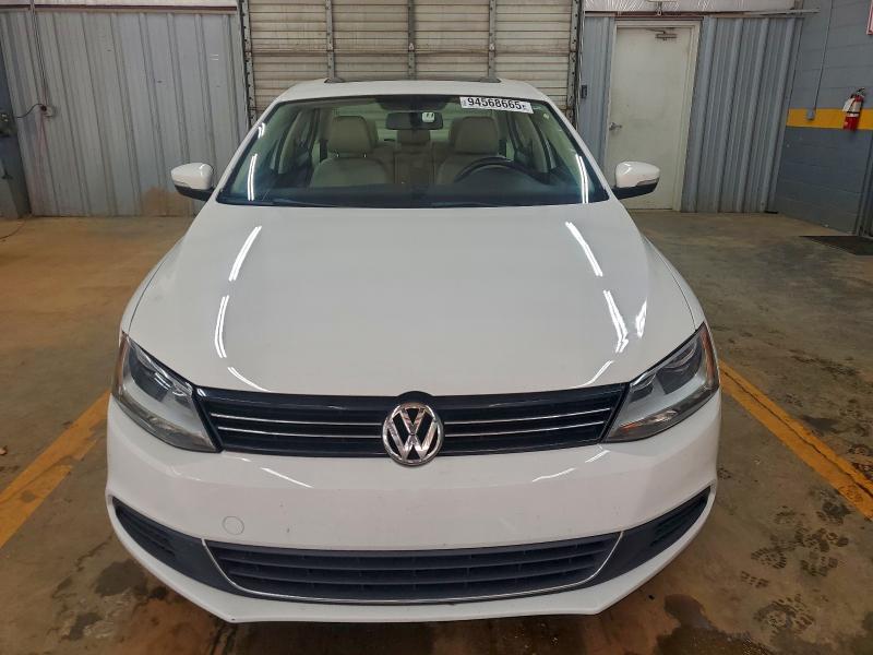 2013 VOLKSWAGEN JETTA SE #3302900915