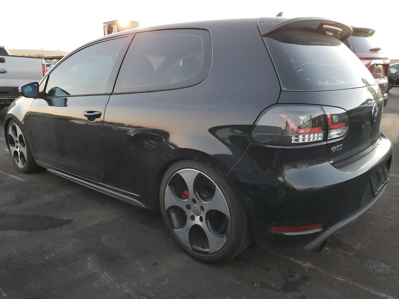 VOLKSWAGEN GOLF GTI